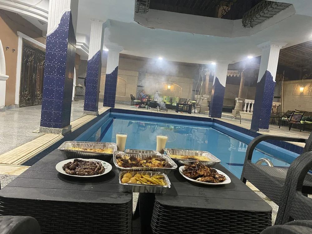 Pyramita Hotel