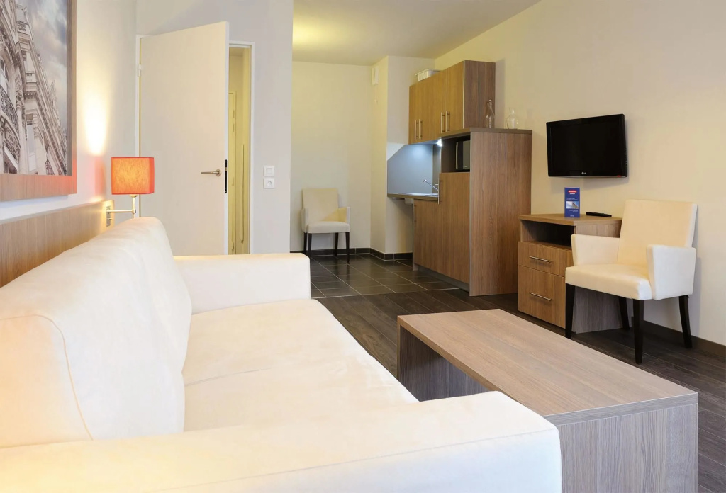 Residhome Paris-Guyancourt