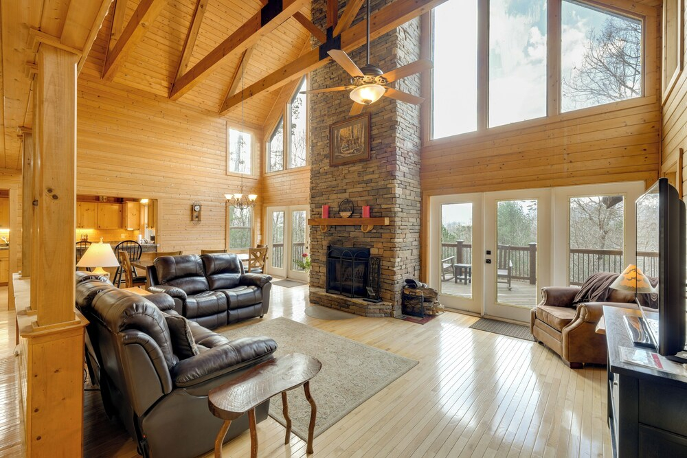Hot Tub + Game Room: Spacious Blue Ridge Retreat!