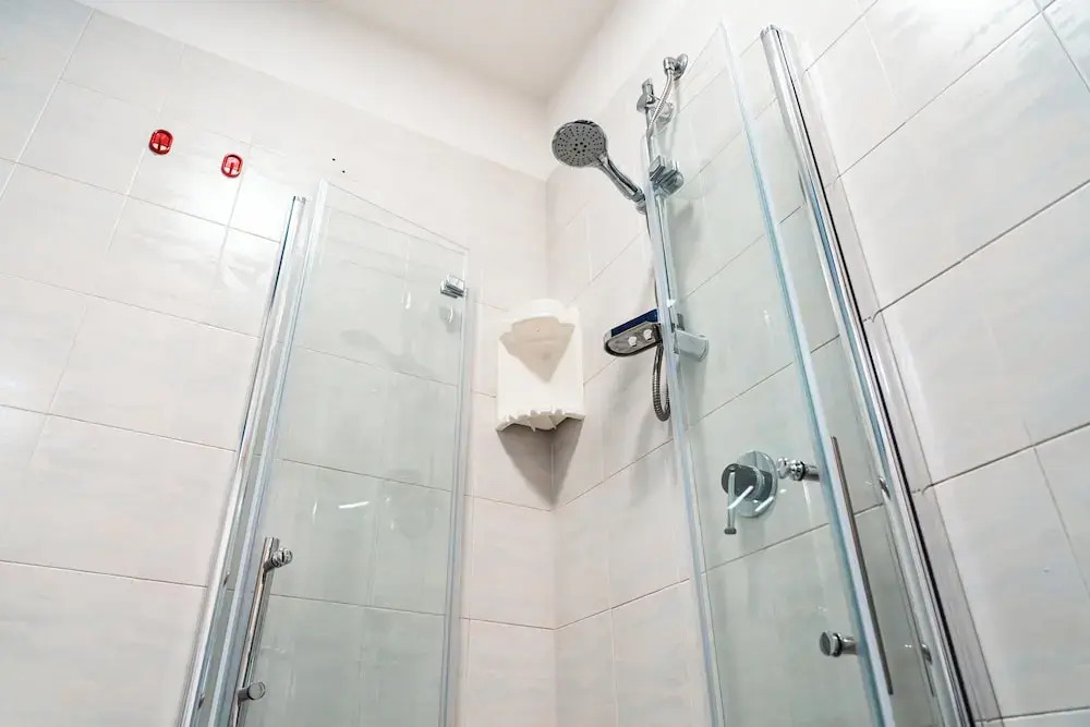 Tastefully Furnished Flat With Lateral sea View
