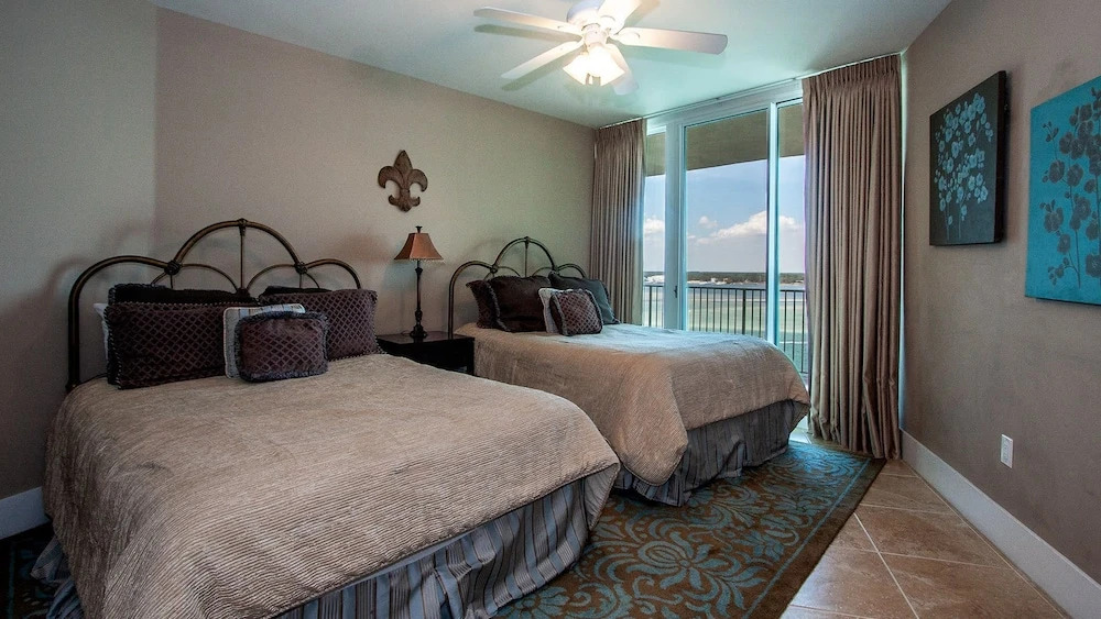 Beach Haven With Wraparound View - Unit Crc0907