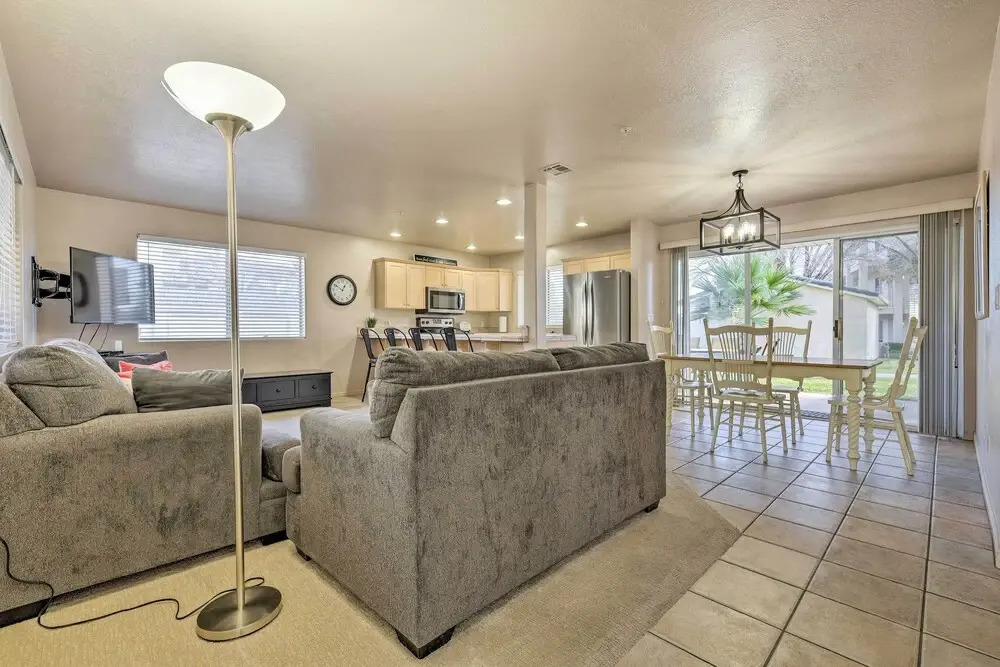 Beautiful St George Condo ~ 5 Mi to Downtown!