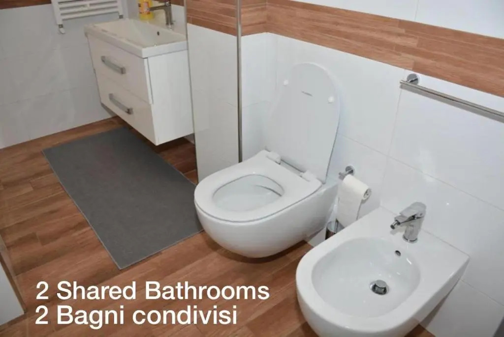 Italien chic, camera con bagni condivisi