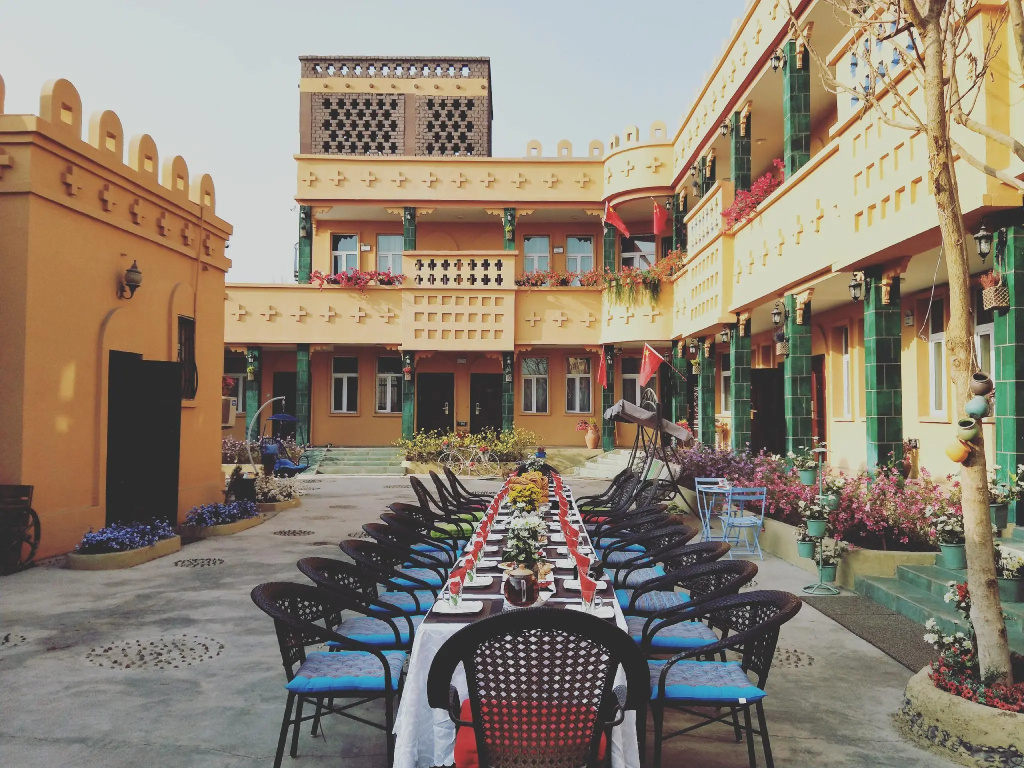Silk Road Lodges