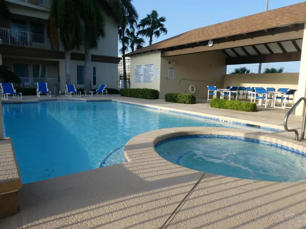 Las Marinas Condominiums 405