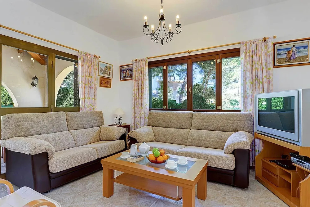 Villa Las Flores by Villa Plus