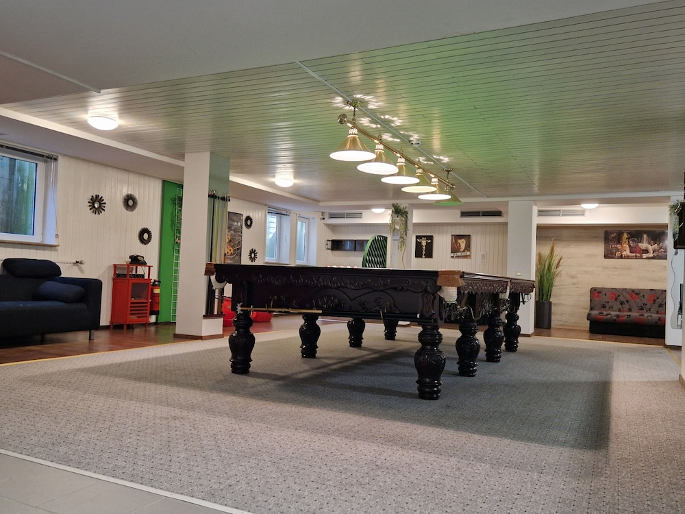WG-Hostel