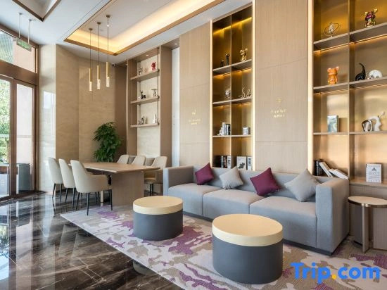 Lavande Hotel (Kunming Anning Wanda Plaza Branch)