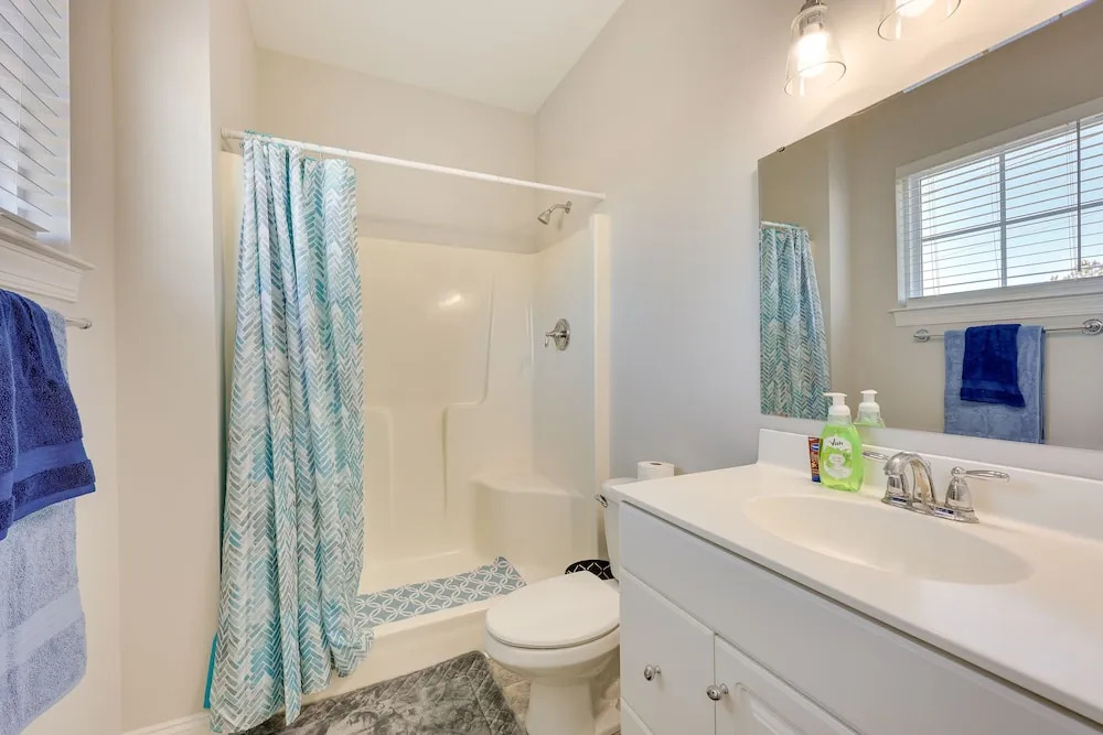 Pet-friendly Wilmington Home - 2 Mi to Riverwalk