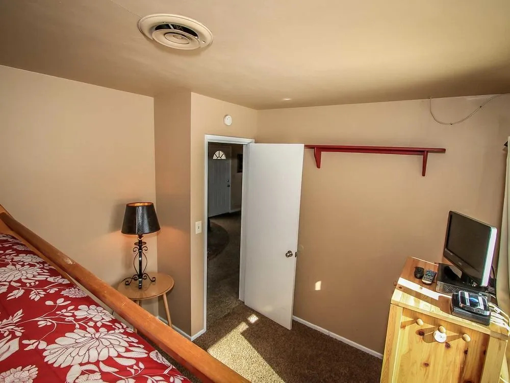 Bears Eye View - Steps To Bear Mountain Ski Resort! 3 Bedroom Cabin