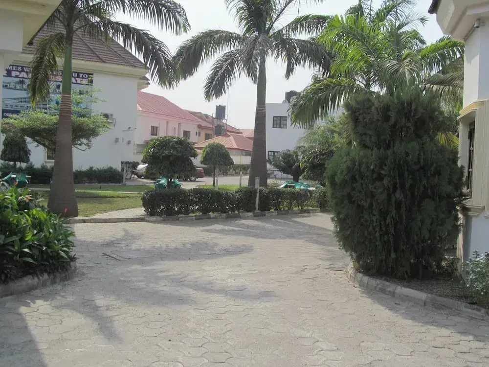 Pauliham Hotel and Suites