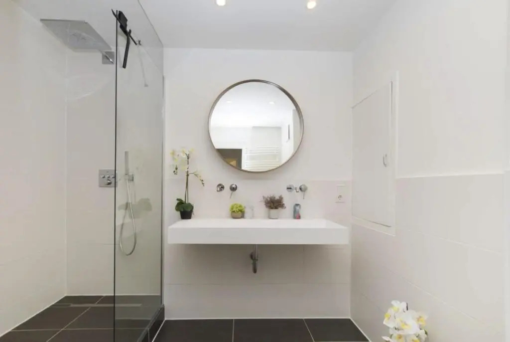 Luxus Neubau 65m2 City Wohnung- R