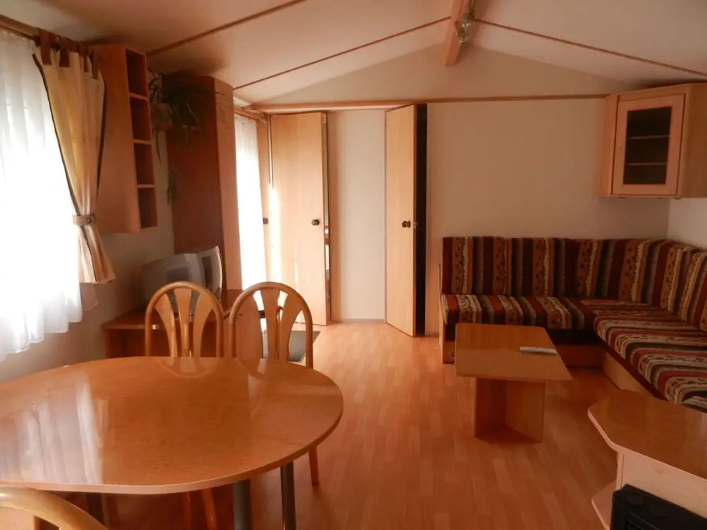 Entrancing Chalet With Terrace in the Surroundings of Turnhout