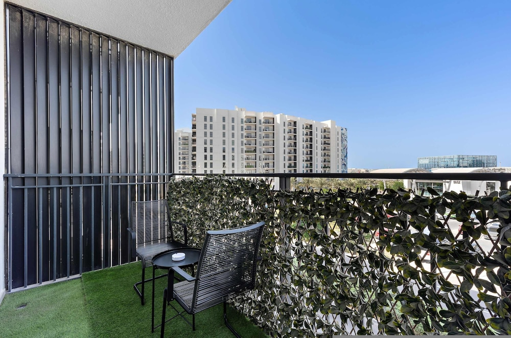 Silkhaus Unique Deal Modern 2bdr Canal View