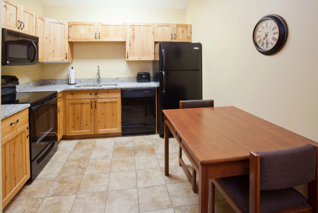 AmericInn by Wyndham Fargo Medical Center