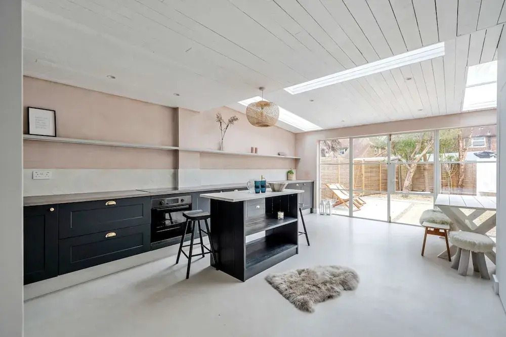 Chic Coastal Retreat - 5-min Stroll to Beach