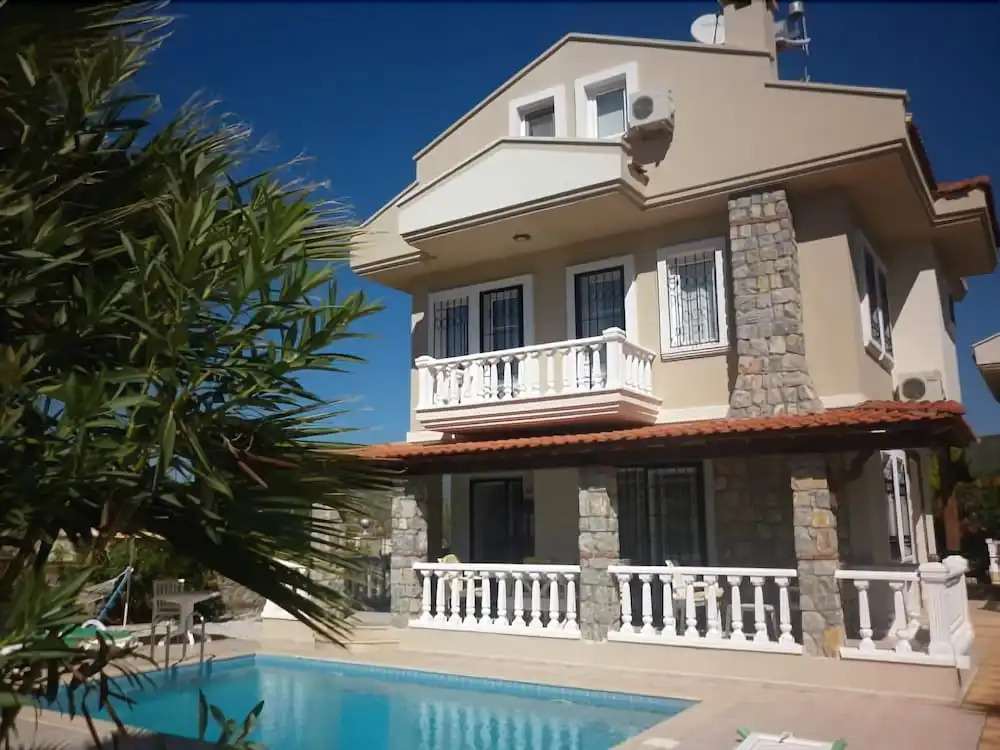 New Age Villa Tina
