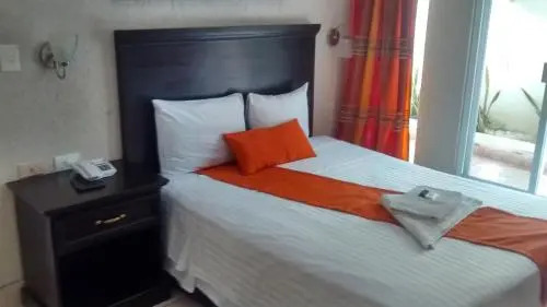 Hotel D&b Suites