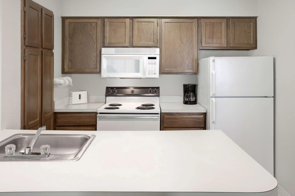Value Suites Extended Stay - Arlington