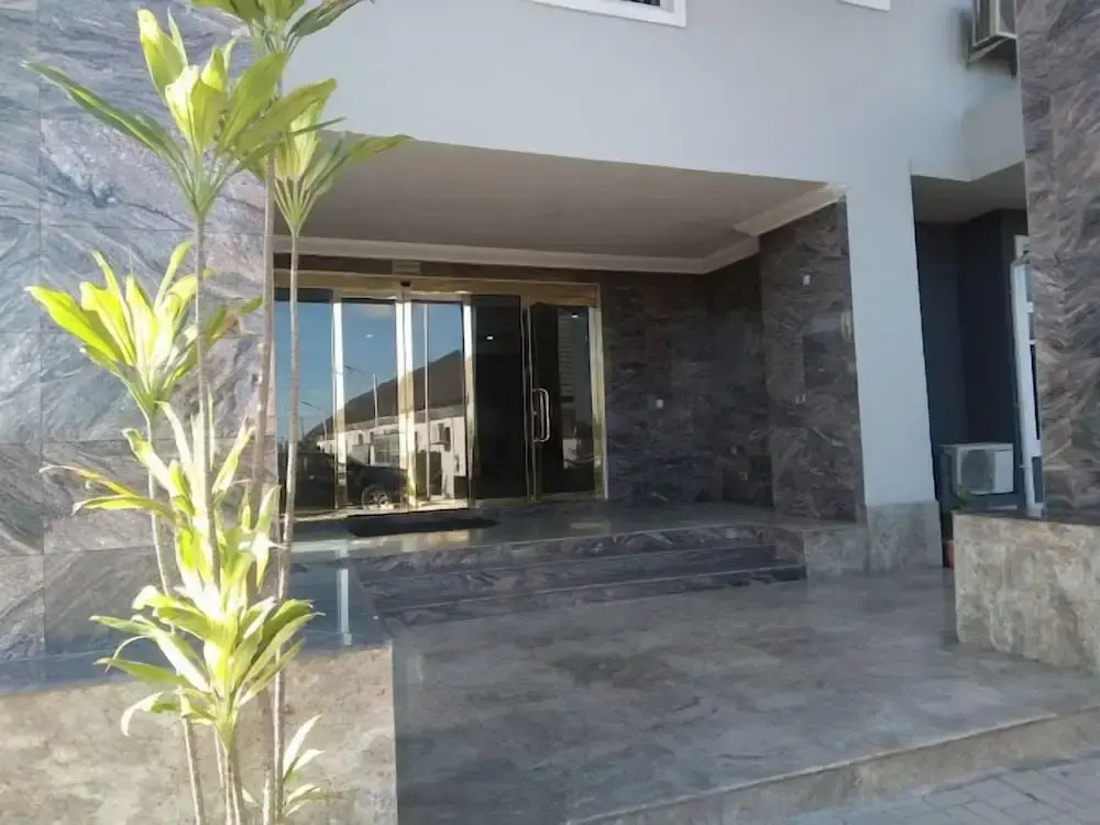Tatiana Hotel and Suites