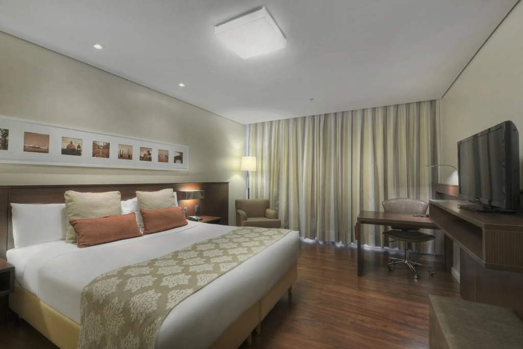Hotel Deville Prime Porto Alegre