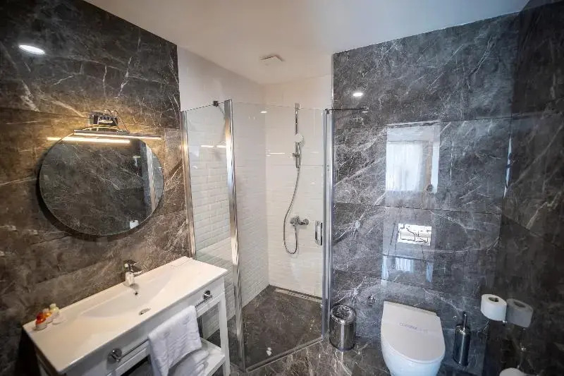 MELL City Suites Hotel