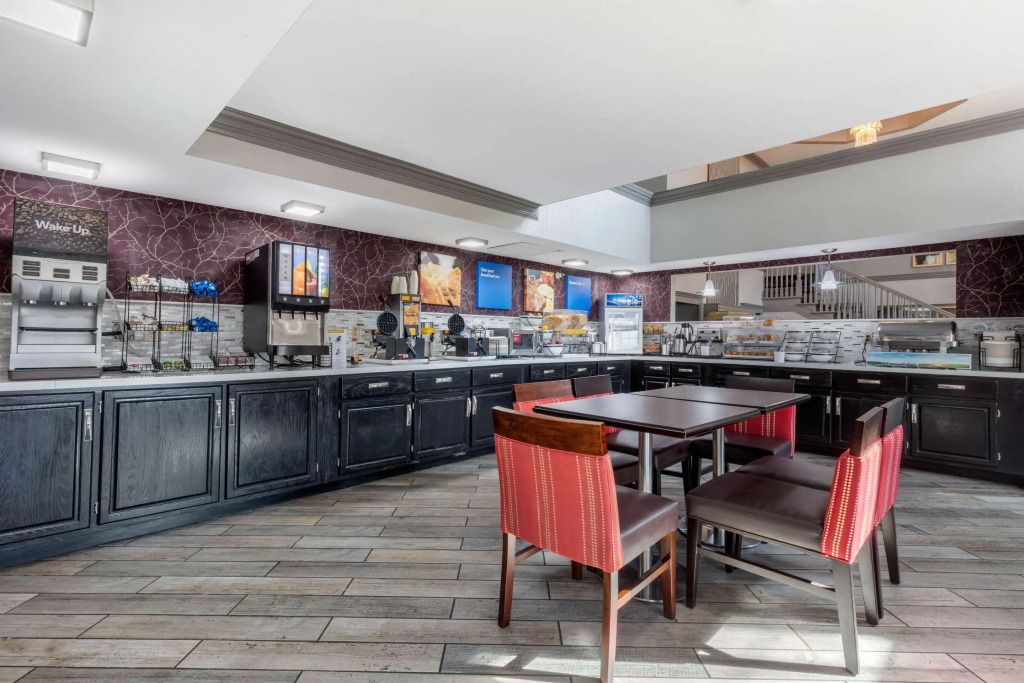 Comfort Inn & Suites Nashville Near Tanger Outlets I-24 Antioch