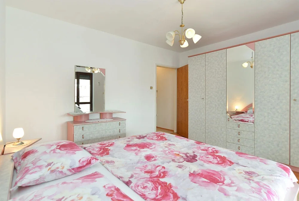 Apartment 43
