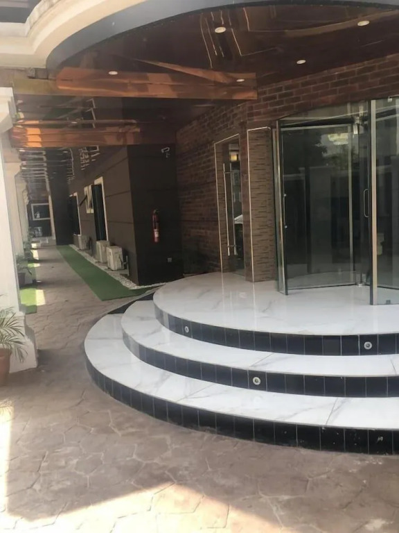 Mesorein Luxury Hotel