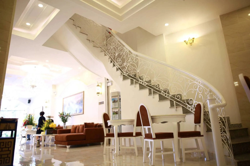 Tulip Hotel 3