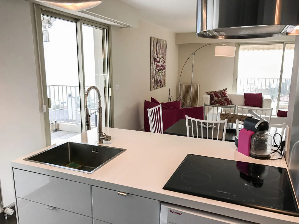 Apartment Les Miradors by Interhome