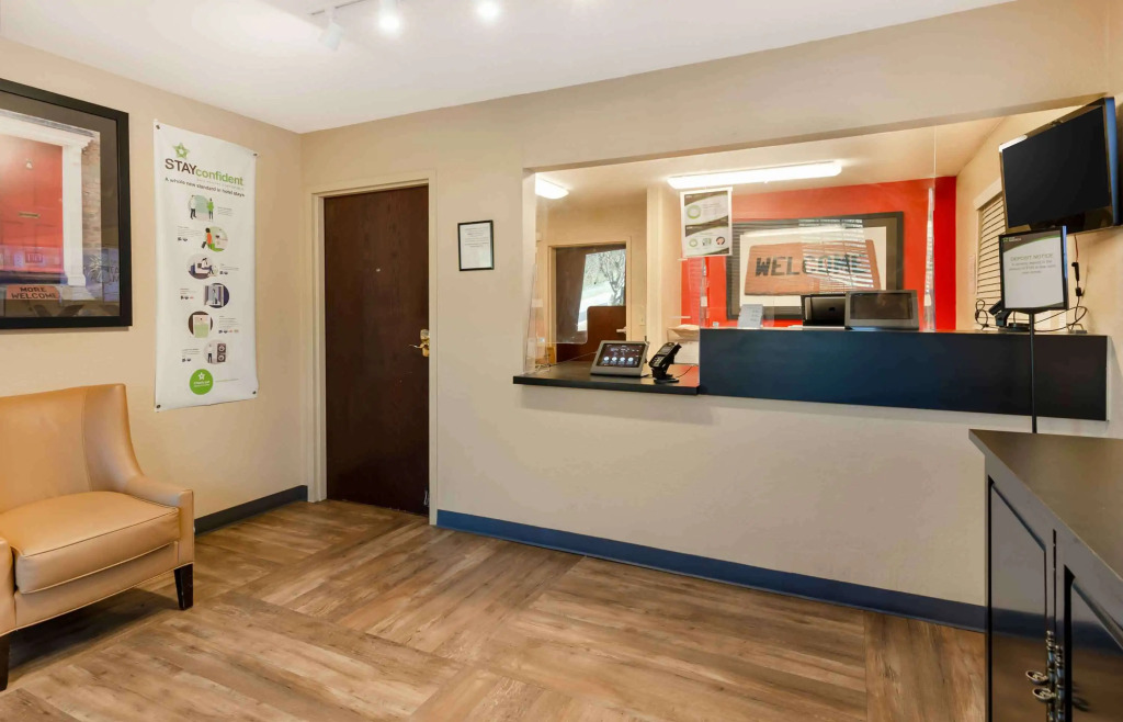 Extended Stay America Select Suites - Roanoke - Airport