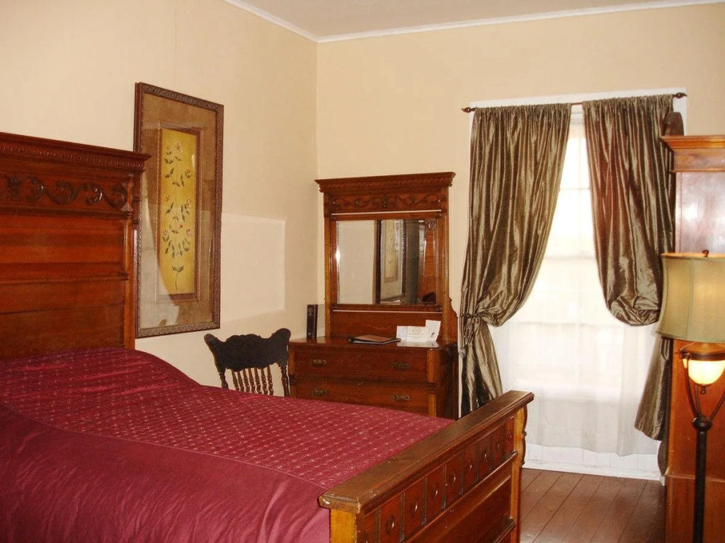 Hotel Leger