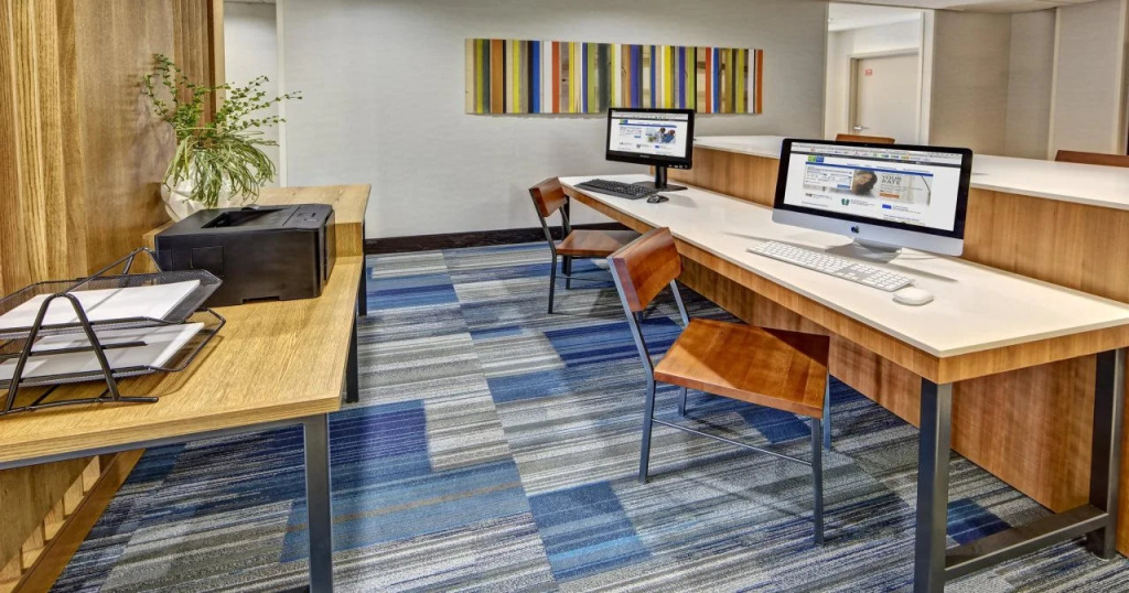 Holiday Inn Express & Suites Cookeville by IHG