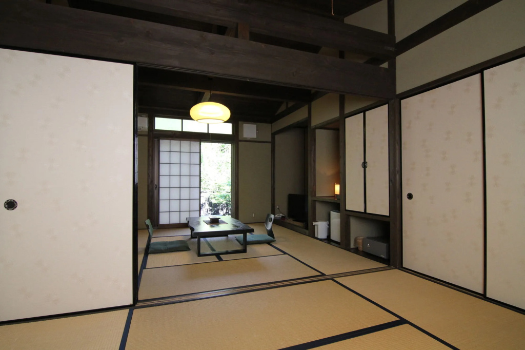 Yufuin Ryoan Wazanhou