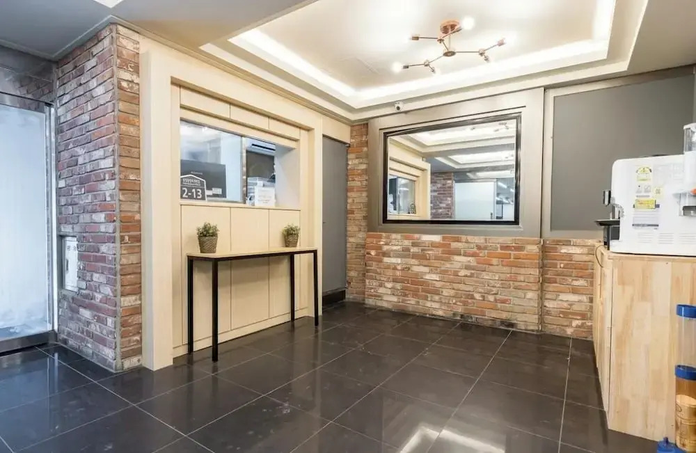 Songjeong V Hotel