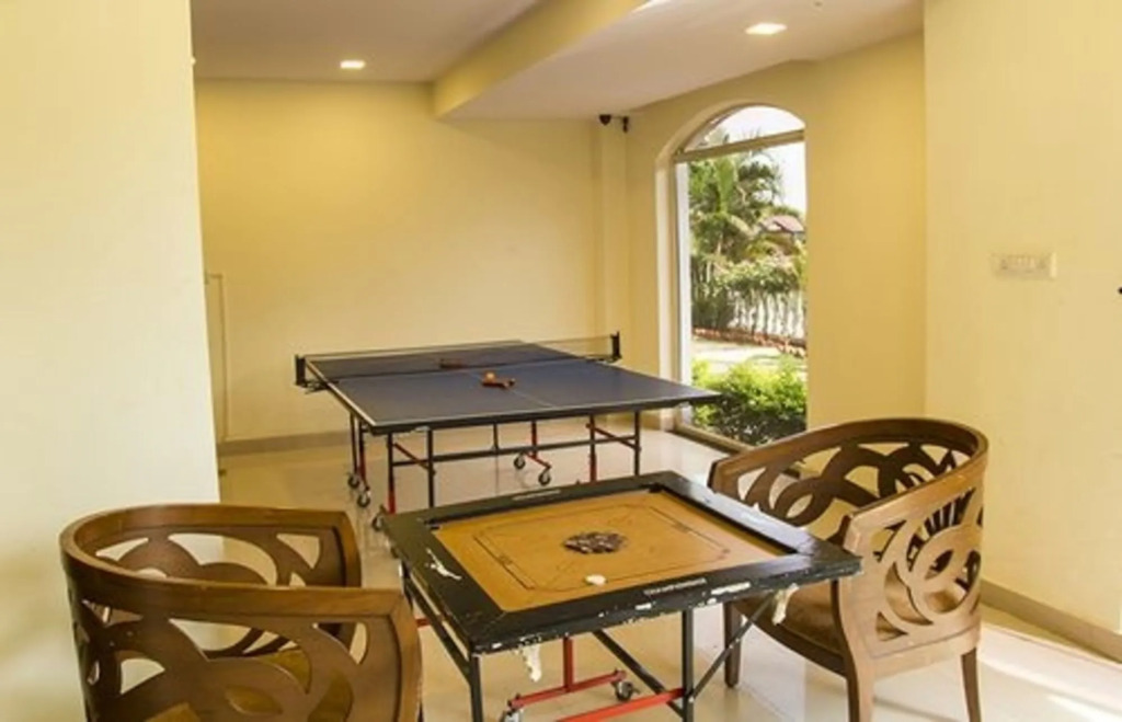 The Golden Suites & Spa, Calangute, 5 mins odd drive to the beach