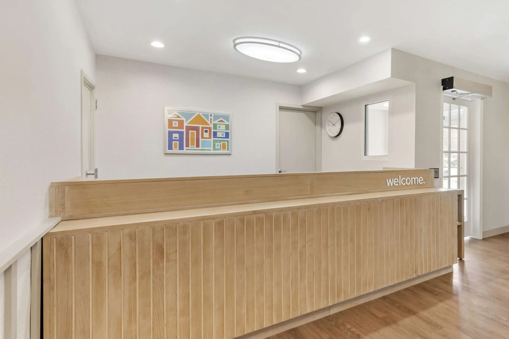 Sonesta Simply Suites Baltimore BWI Airport