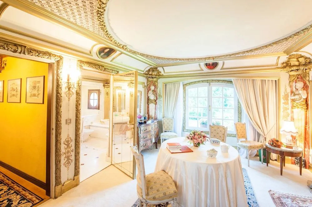Le Petit Manoir des Bruyères
