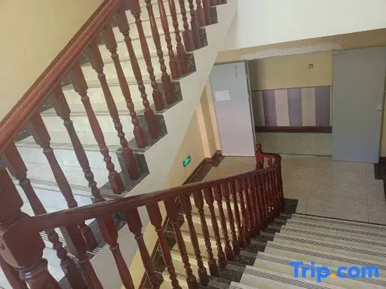 Yuxin Hotel