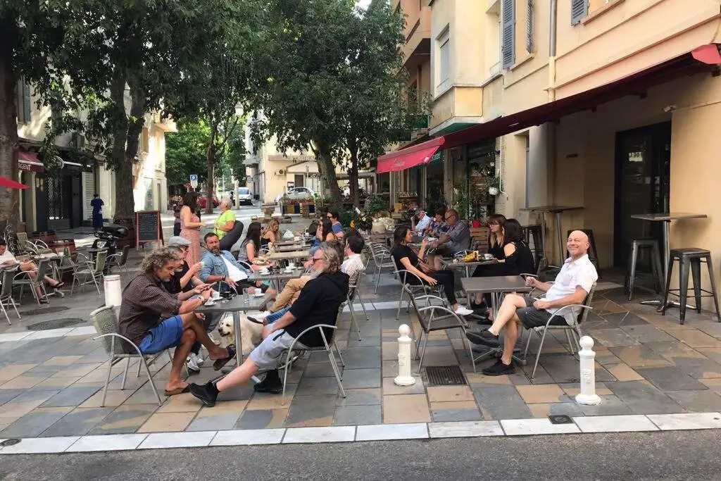 La petite oasis, newly renovated