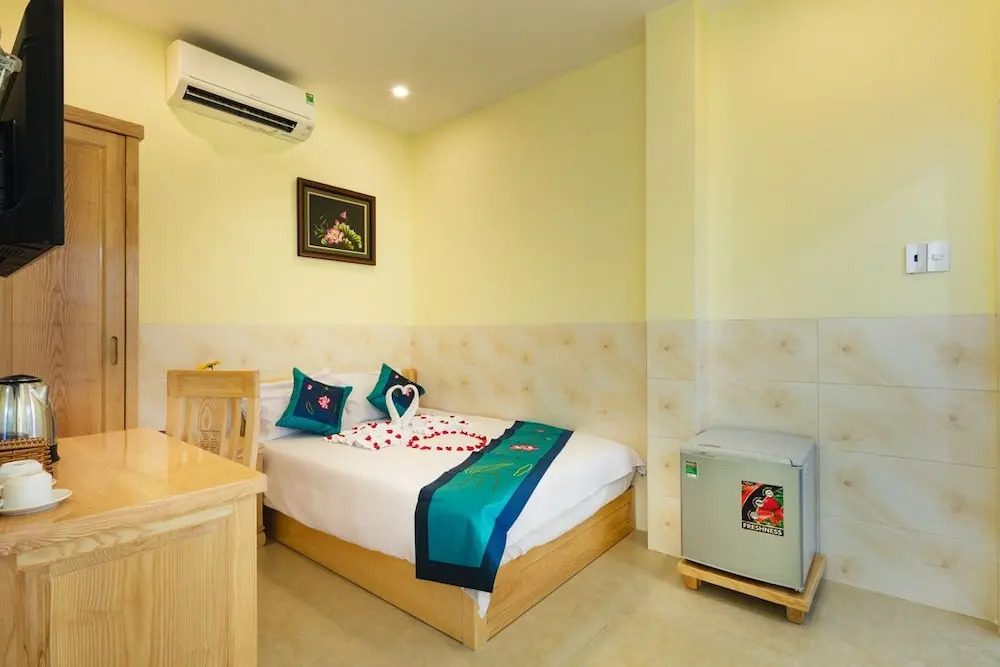 OYO 343 Phu Quynh Hotel