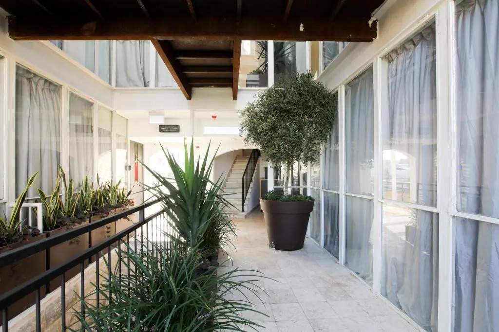 Jaffa Garden boutique
