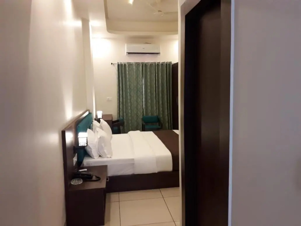 Hotel Paradise inn