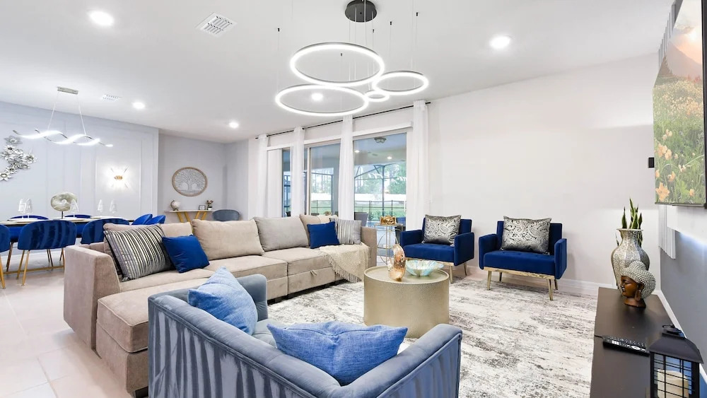 Loft Theater Game Room 10br Villa w Pool Spa, Davenport