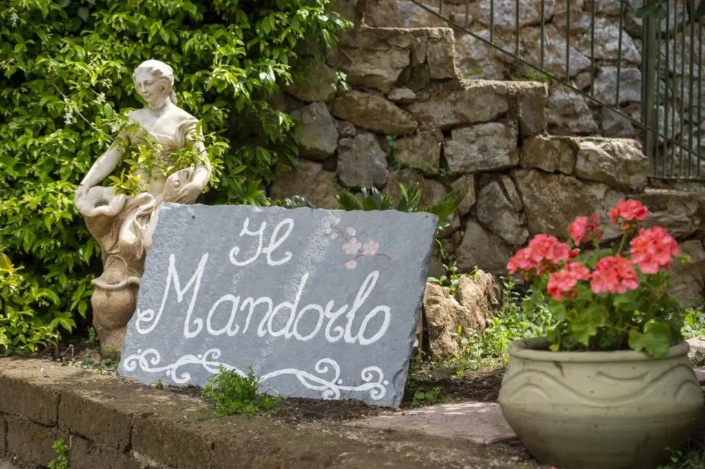 Il Mandorlo