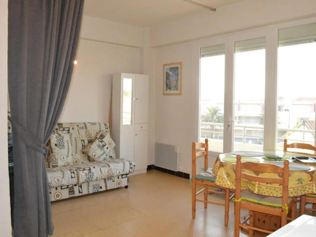 Appartement Saint-Cyprien, 1 pièce, 4 personnes - FR-1-225D-84