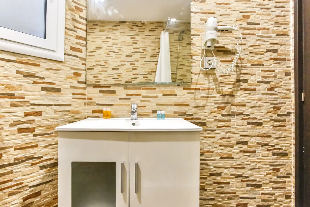 Laramond Barcelona Rooms