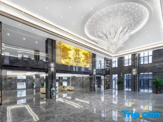 RuiLi Blossom Hotel