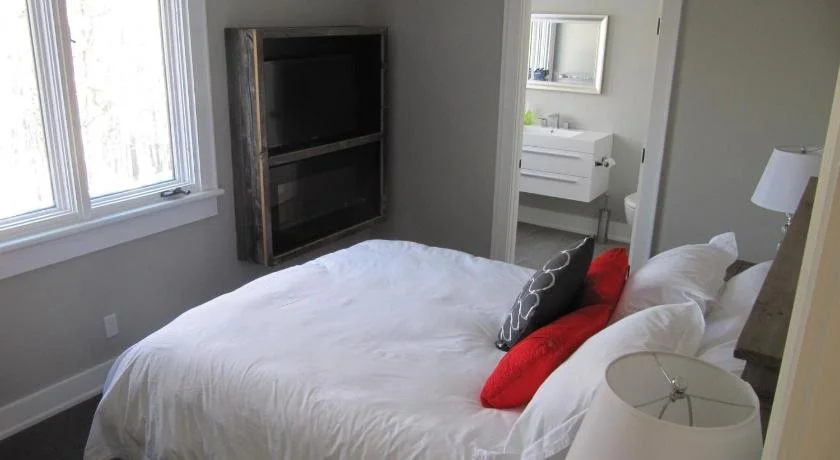 Sequel inn Creemore